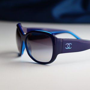 CHANEL Sunglasses 5226-H with CC Logo - Dark Purple & Blue